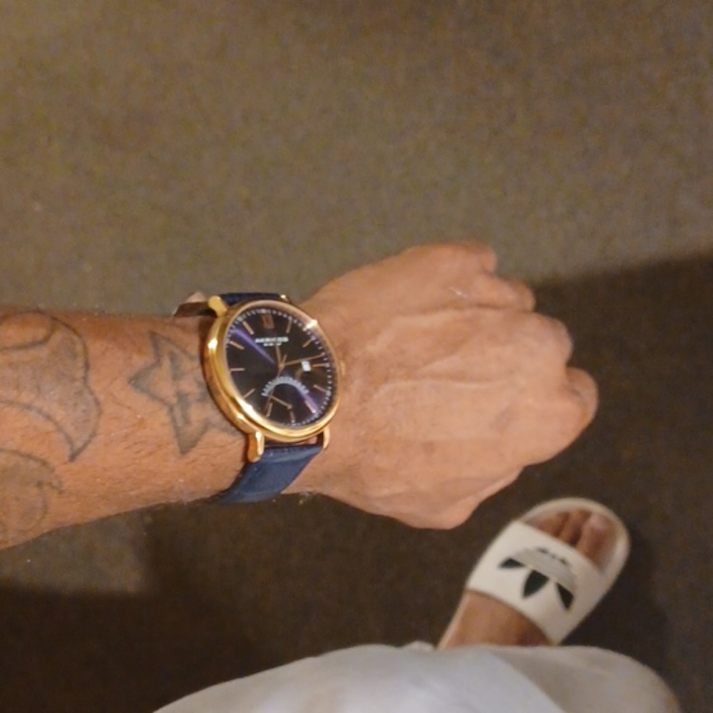 Watch - Picture 5 of 6